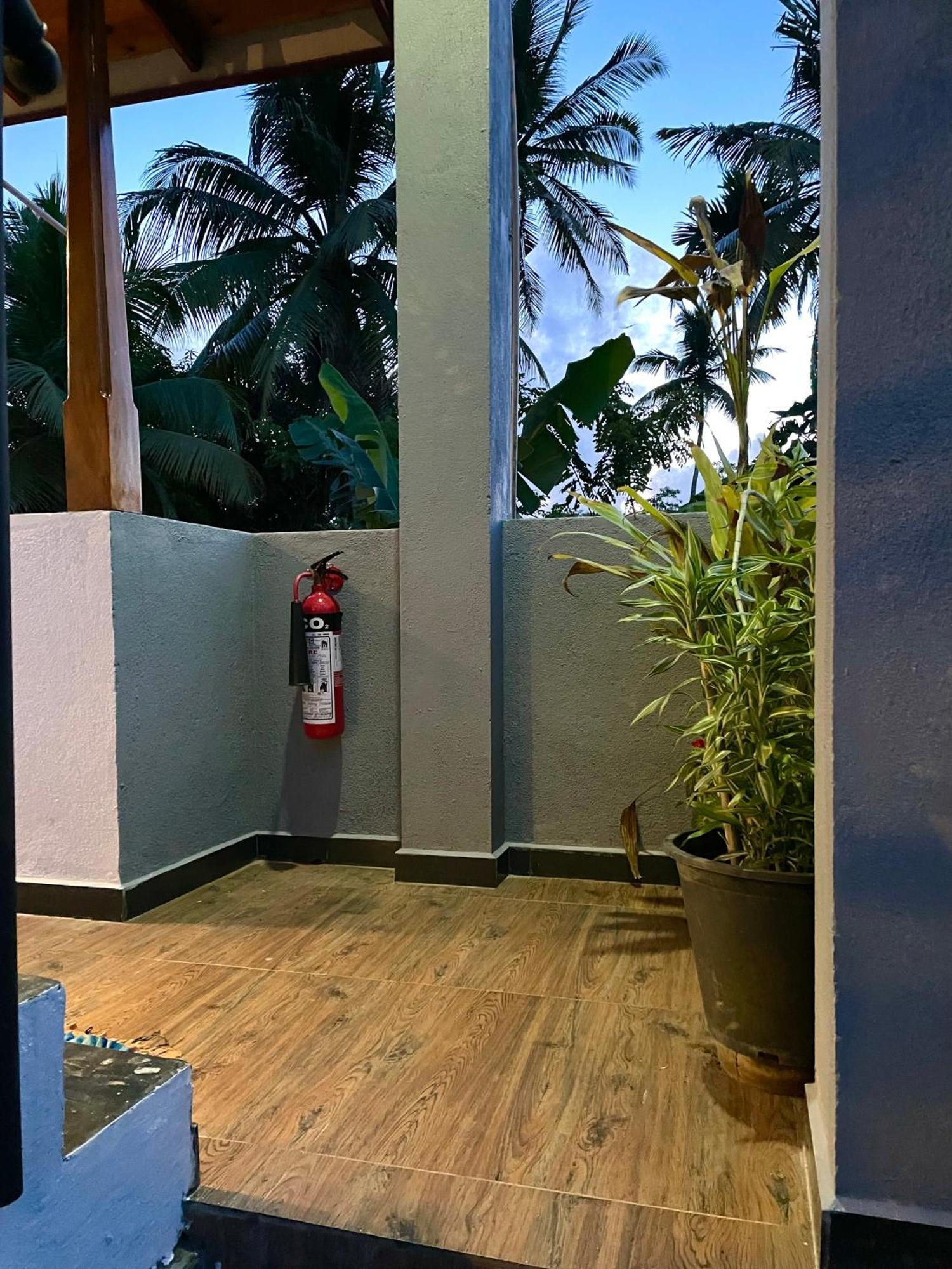 Shan Star Weligama Exterior foto